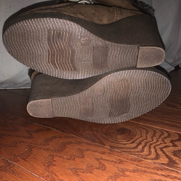 Brown wedge boots - Picture 4 of 6